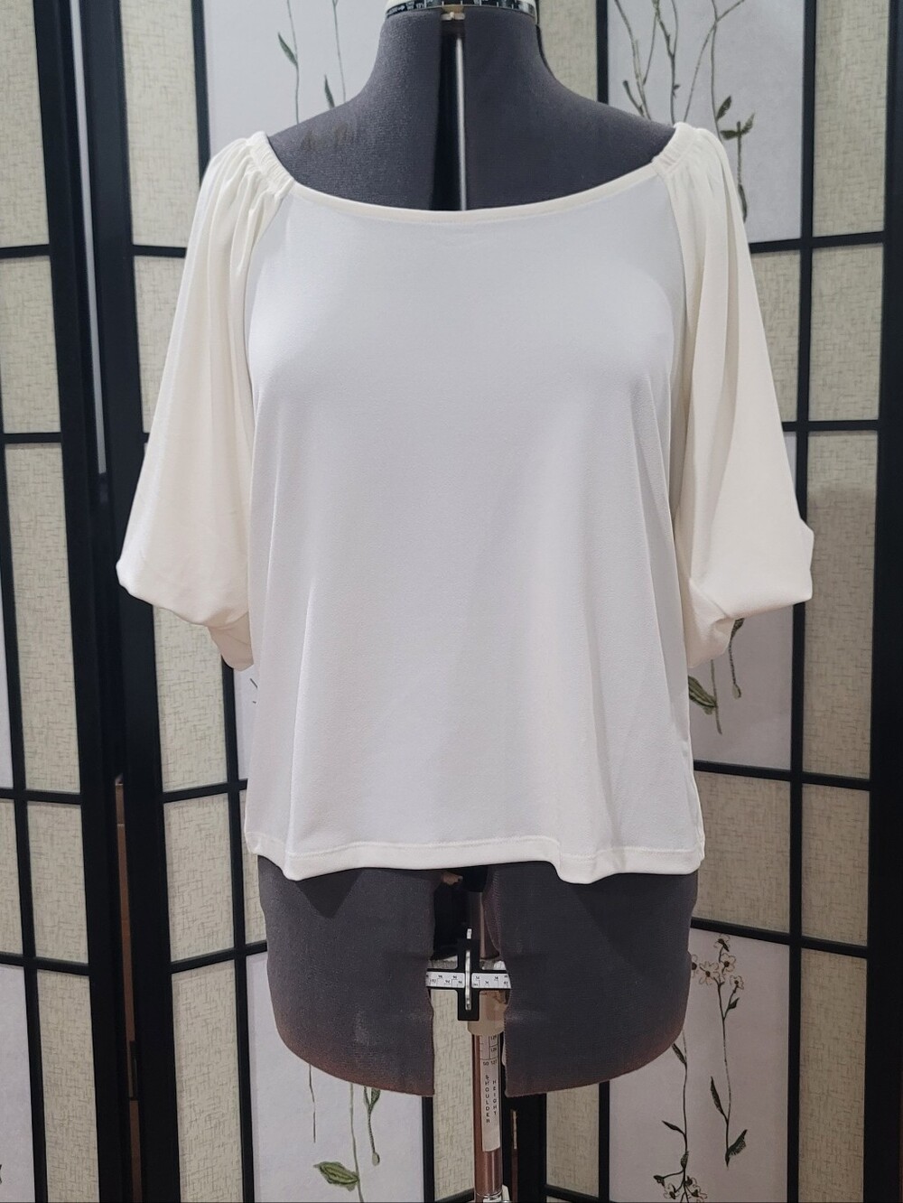 BANANA REPUBLIC Women's Cream Off-Shoulder Short Sleeve Top
